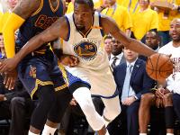 BB体育-杜兰特在拜仁比赛中关键助攻，高光表现引发热议！的简单介绍