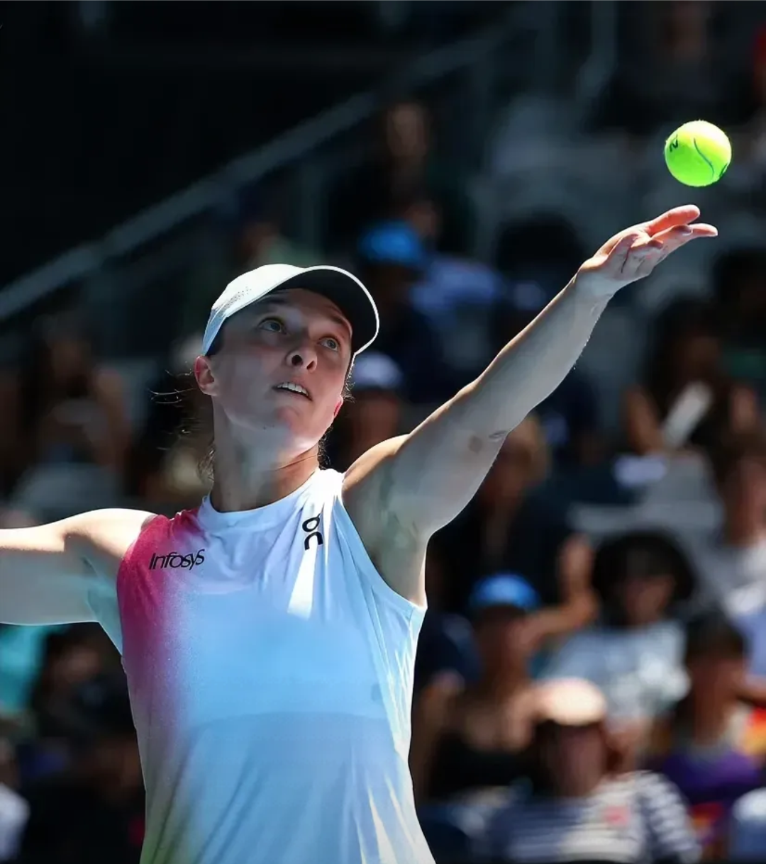 阿扎伦卡回归赛场，爆冷首场状态亮眼，澳大利亚队观众沸腾！的简单介绍